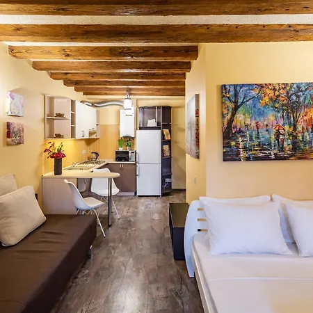 Apartmán Alfa Rynok Square 18 *