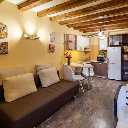 Apartman Alfa Rynok Square 18 Lviv