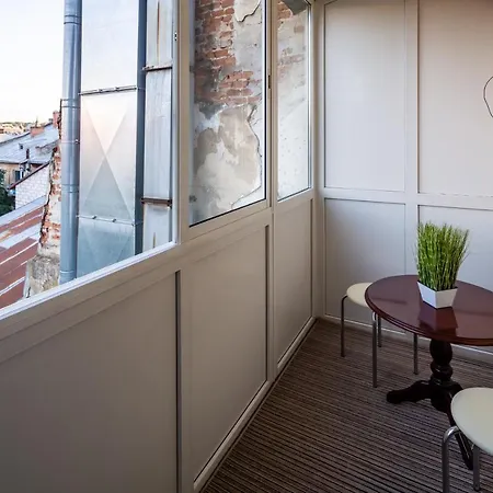 Alfa Rynok Square 18 Apartmán Lvov