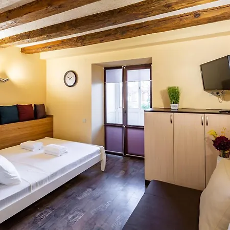 Alfa Rynok Square 18 Lviv