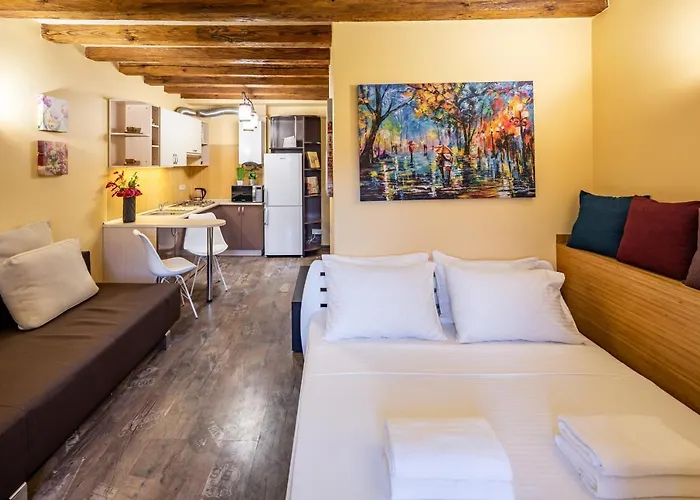 Alfa Rynok Square 18 Leópolis