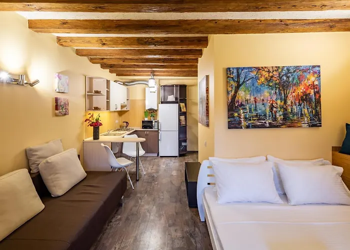 Apartament Alfa Rynok Square 18 *