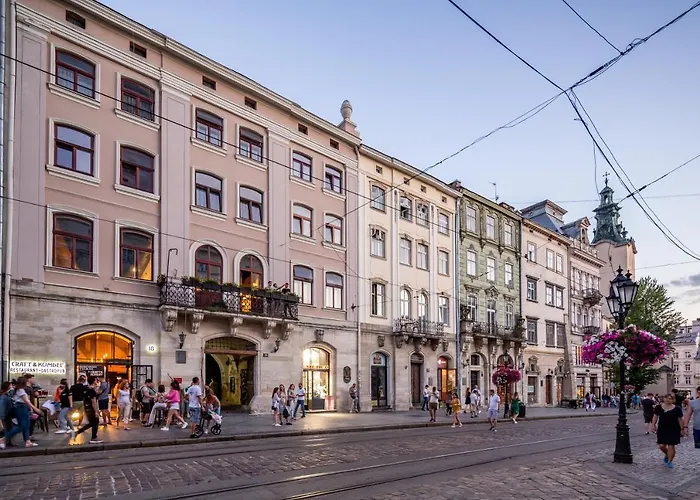 Alfa Rynok Square 18 * Lwów