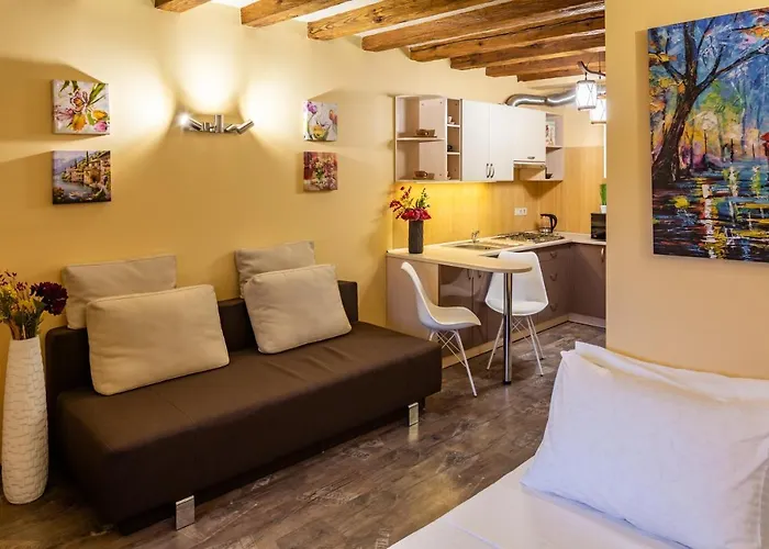 Alfa Rynok Square 18 Lwów